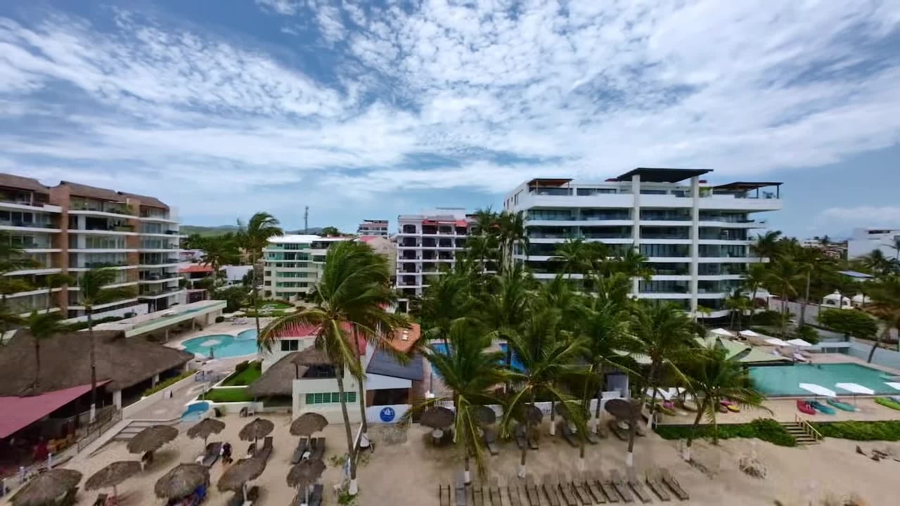 宿泊施設による動画