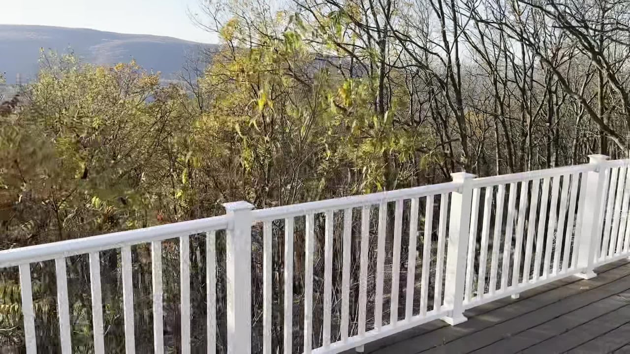 宿泊施設による動画