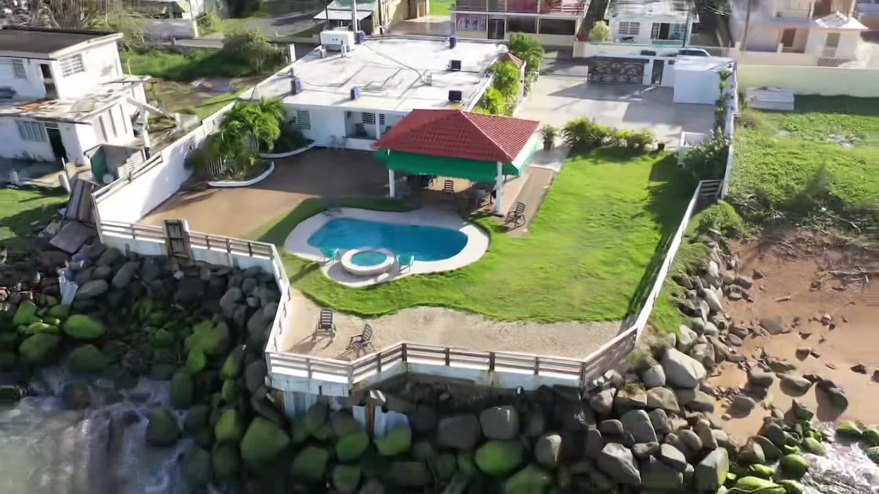宿泊施設による動画