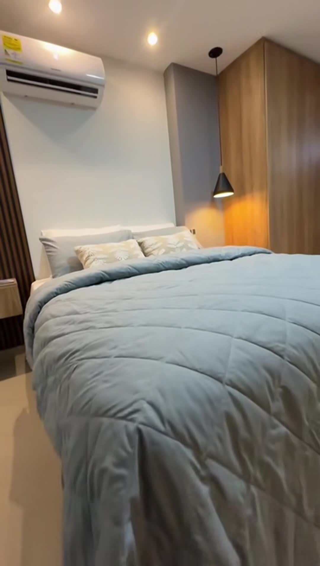 宿泊施設による動画