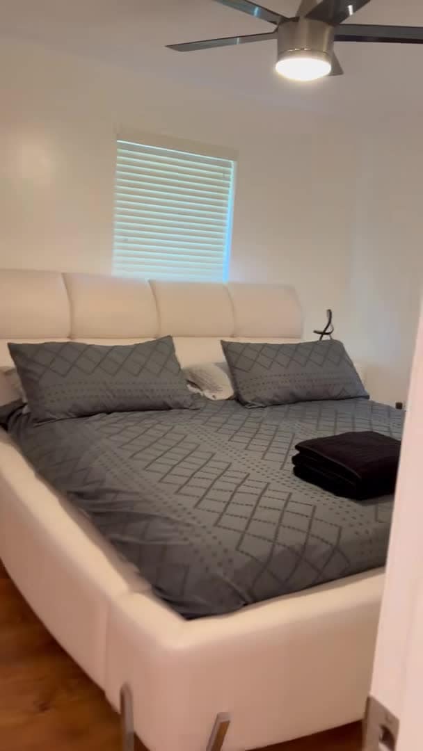 宿泊施設による動画