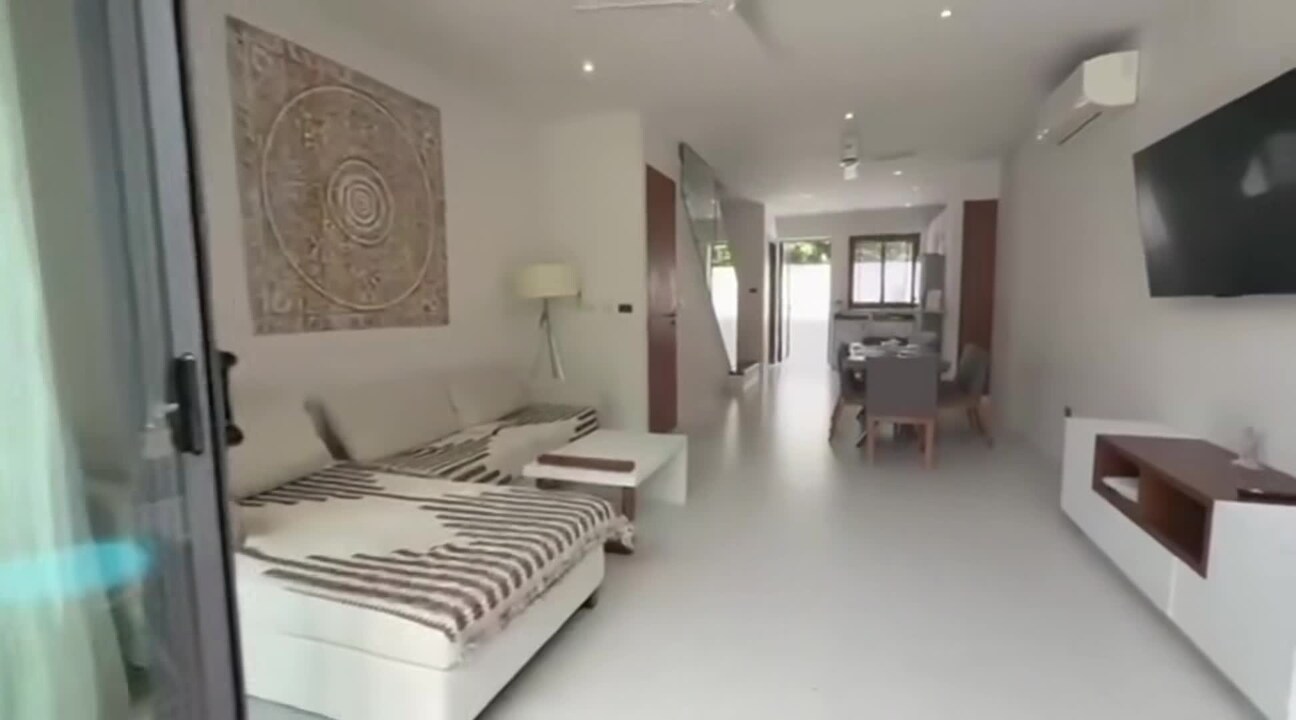宿泊施設による動画