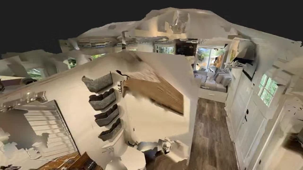 宿泊施設による動画