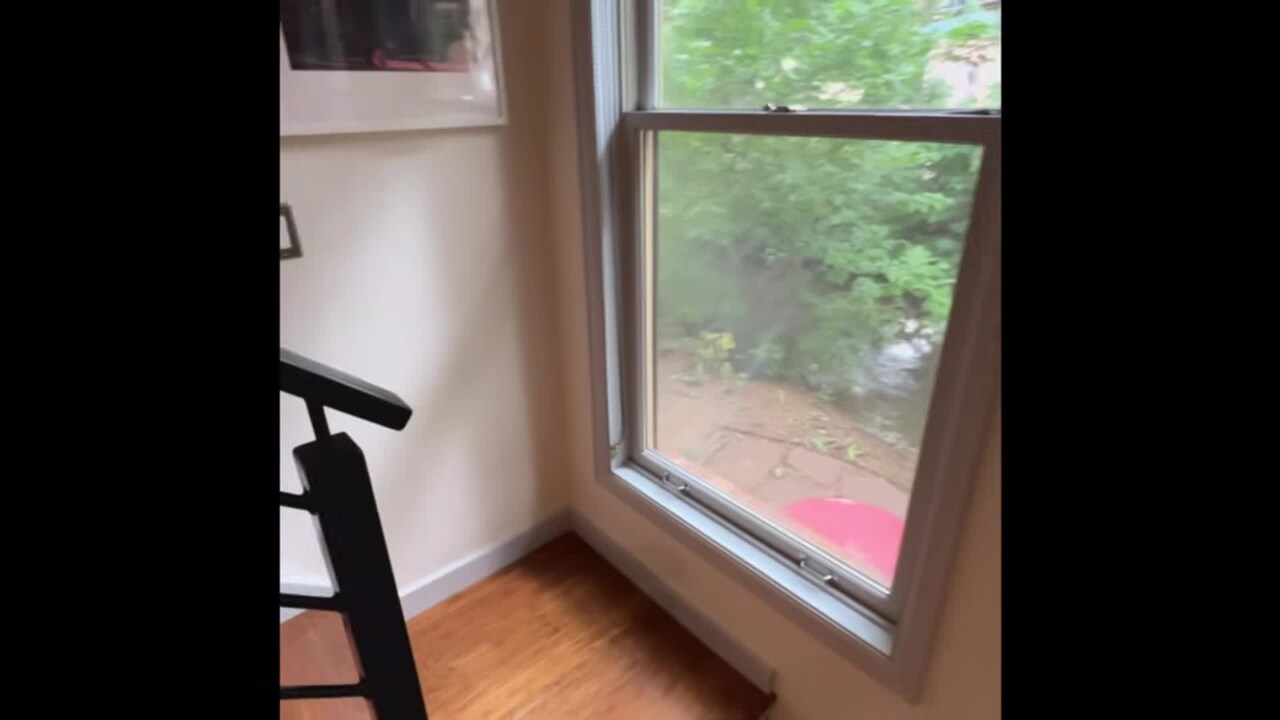 宿泊施設による動画