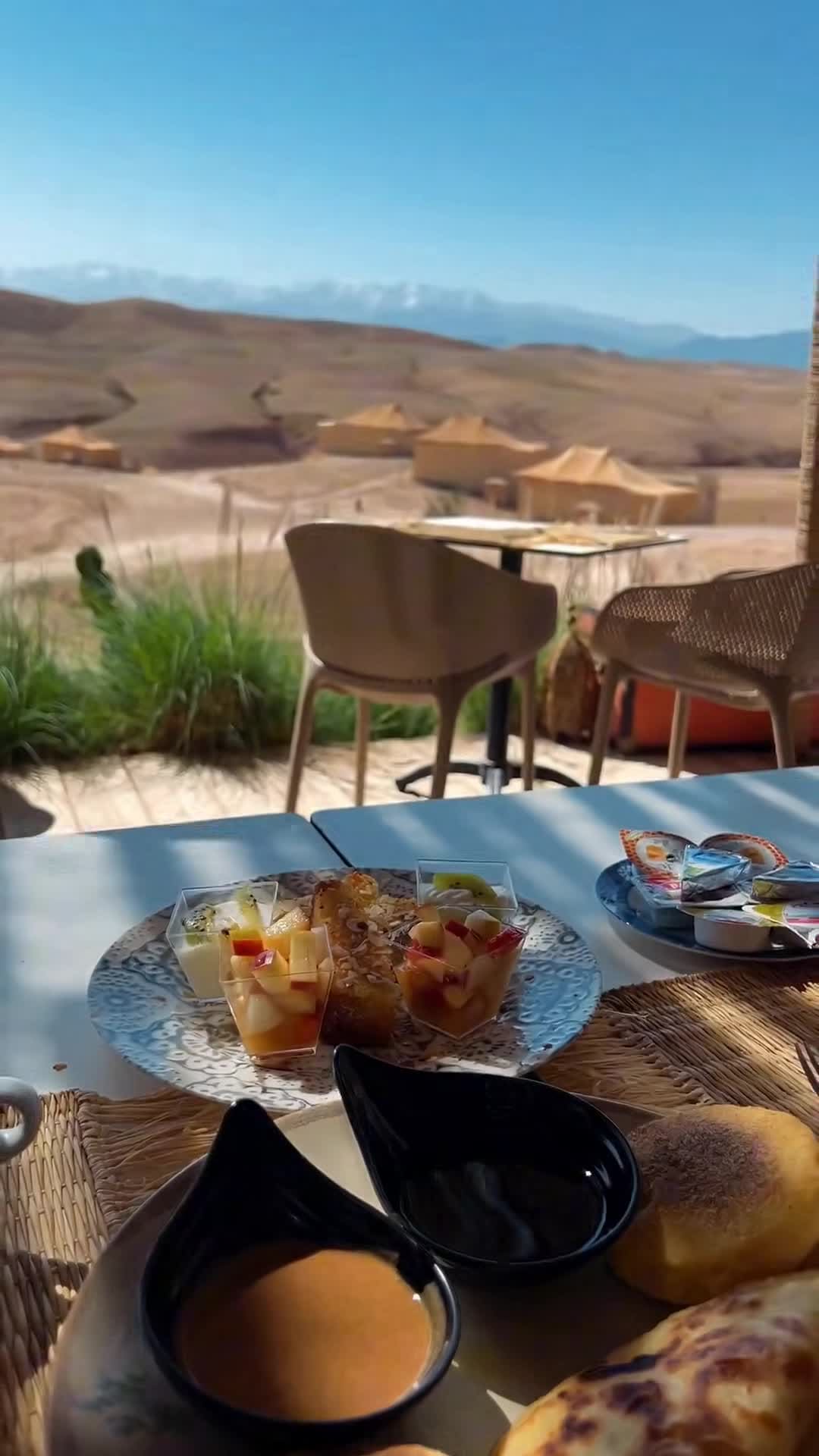 Video realizado por un influencer - enviado por Duangrawee Scarci