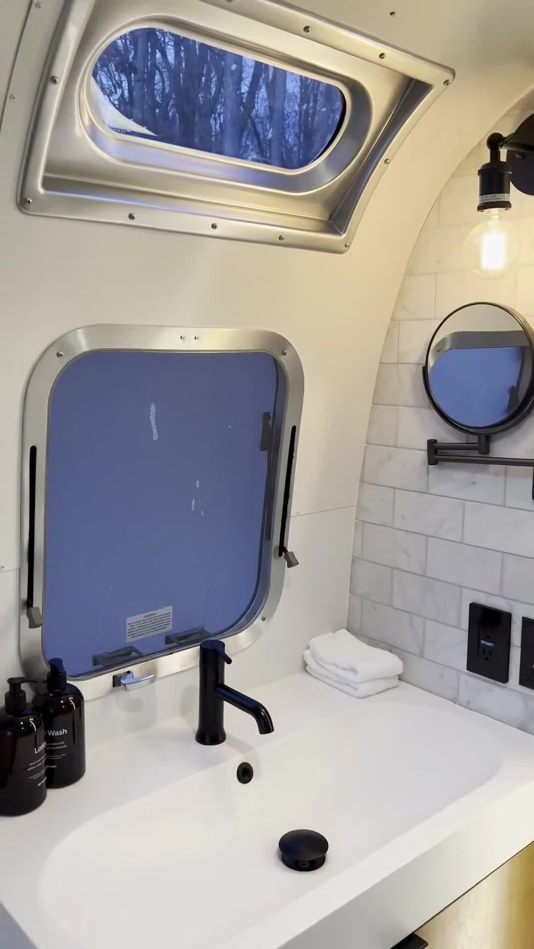 Vídeo do criador de conteúdo - enviado por In My City and Abroad