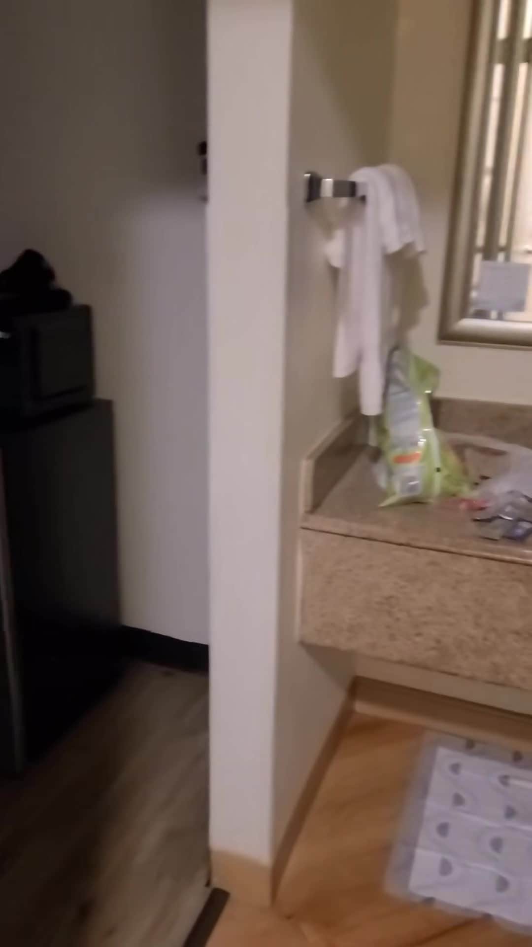 Sisällönluojan video – videon lähettänyt Poppell.helping.hands